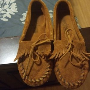 Girls Minnetonka Moccasins